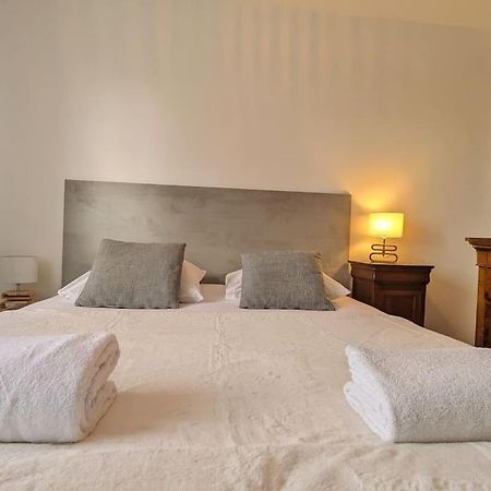 Le 828 : Appartement En Plein Centre De Vannes Exteriör bild