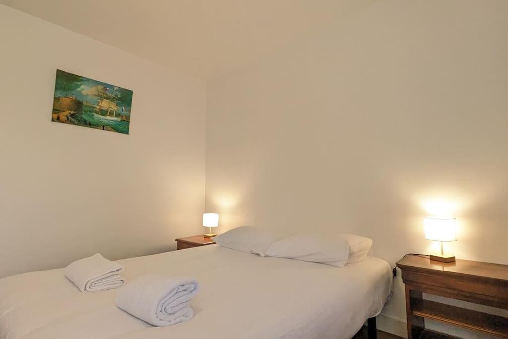 Le 828 : Appartement En Plein Centre De Vannes Exteriör bild