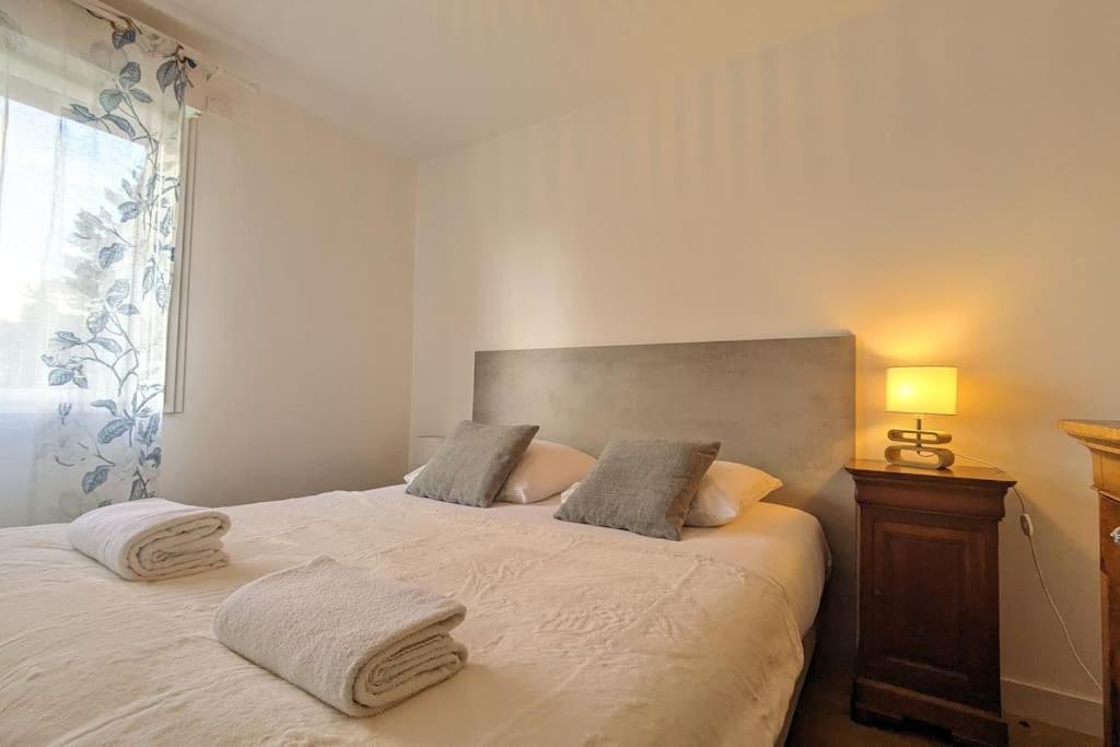Le 828 : Appartement En Plein Centre De Vannes Exteriör bild
