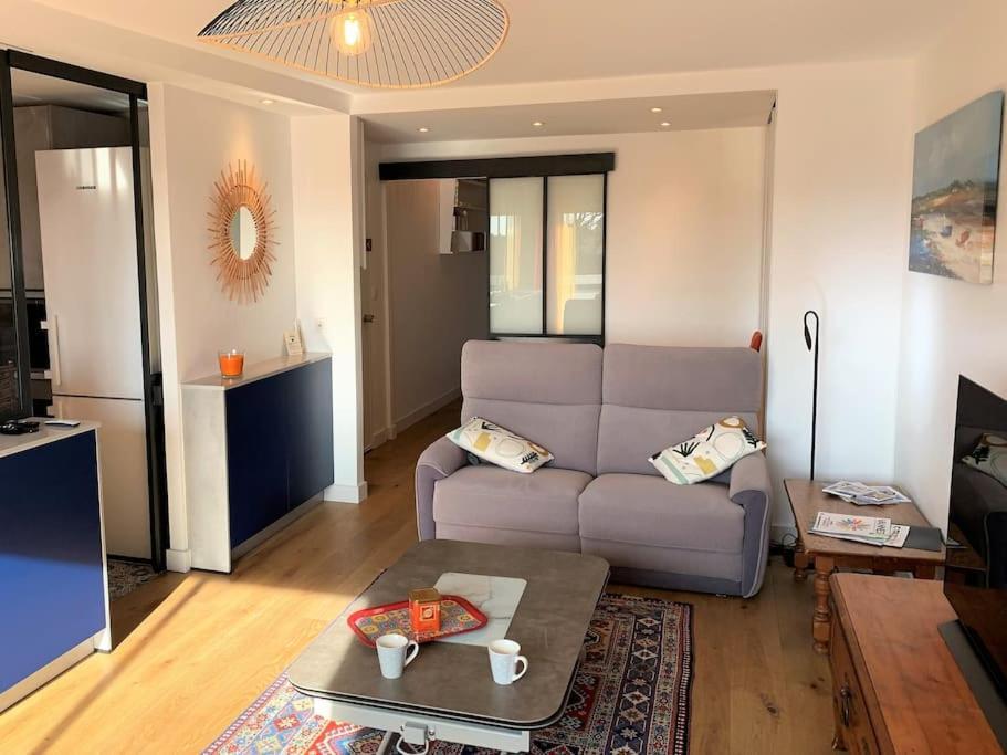 Le 828 : Appartement En Plein Centre De Vannes Exteriör bild